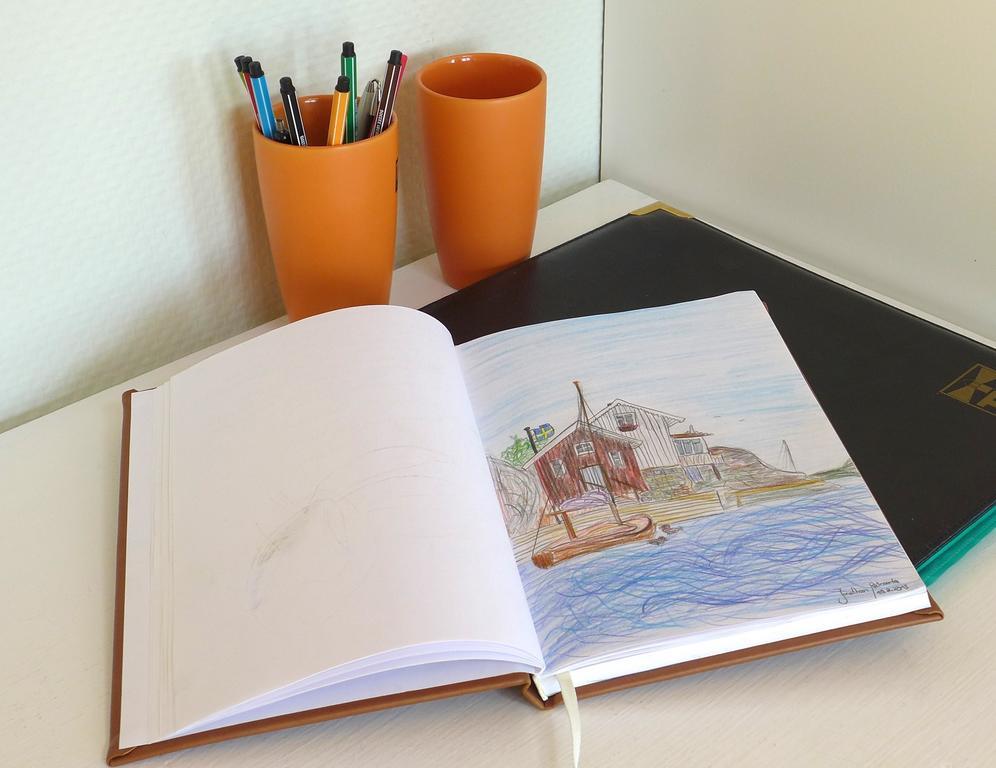 Riddarhuset Villa Ljungskile Kamer foto